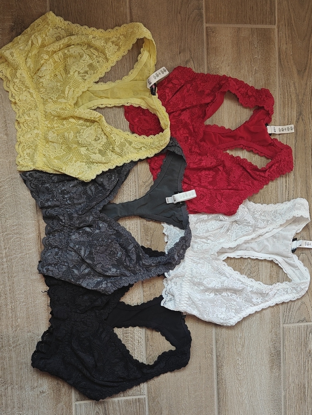 EUC Cosabella Never Say Never Curvy Racie Bralette